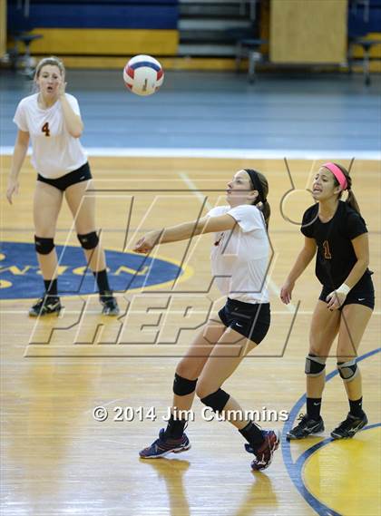 Thumbnail 2 in Willowbrook vs Westmont (Eagle Invite) photogallery.