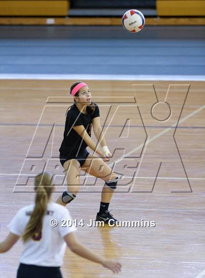 Thumbnail 2 in Willowbrook vs Westmont (Eagle Invite) photogallery.