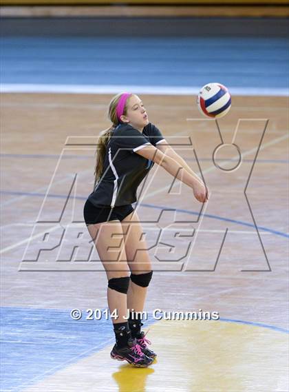 Thumbnail 3 in Willowbrook vs Westmont (Eagle Invite) photogallery.