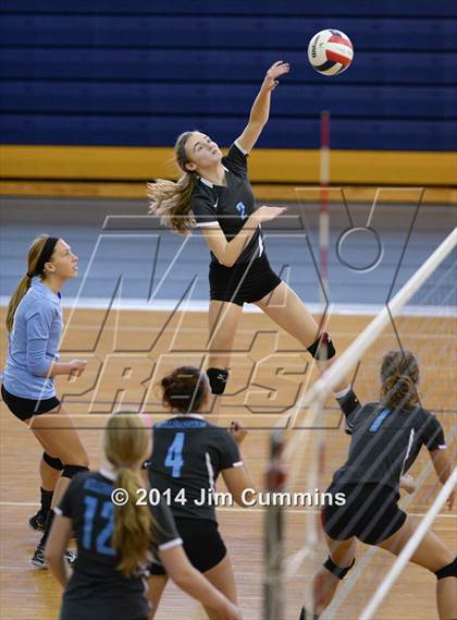 Thumbnail 3 in Willowbrook vs Westmont (Eagle Invite) photogallery.