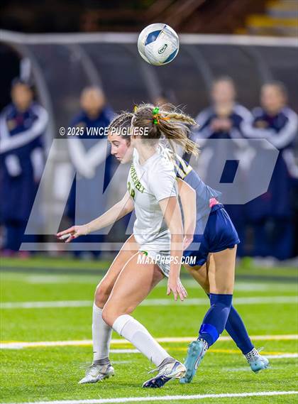 Thumbnail 1 in Roosevelt @ Bellevue (WIAA State 3A Semi Final) photogallery.