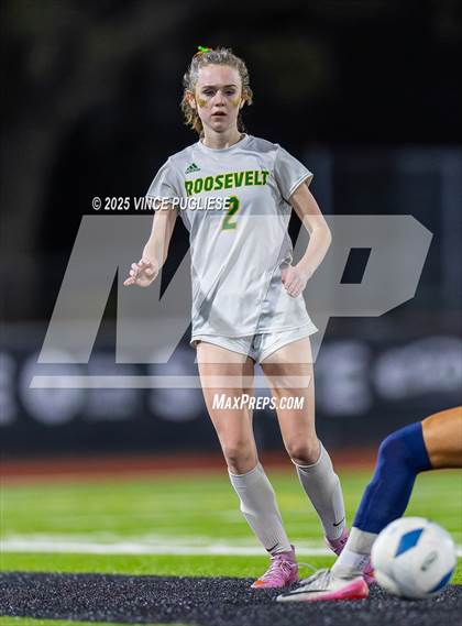 Thumbnail 3 in Roosevelt @ Bellevue (WIAA State 3A Semi Final) photogallery.