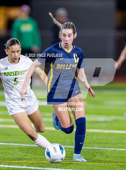 Thumbnail 1 in Roosevelt @ Bellevue (WIAA State 3A Semi Final) photogallery.