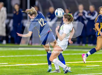 Thumbnail 2 in Roosevelt @ Bellevue (WIAA State 3A Semi Final) photogallery.