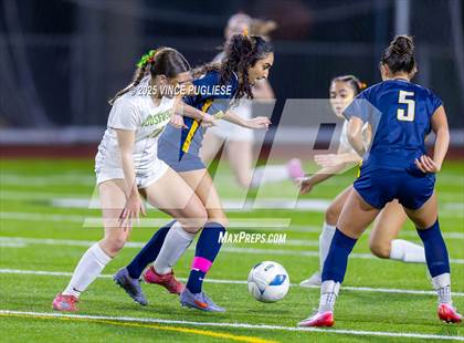 Thumbnail 1 in Roosevelt @ Bellevue (WIAA State 3A Semi Final) photogallery.