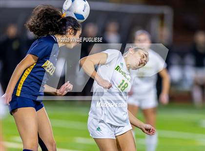 Thumbnail 2 in Roosevelt @ Bellevue (WIAA State 3A Semi Final) photogallery.