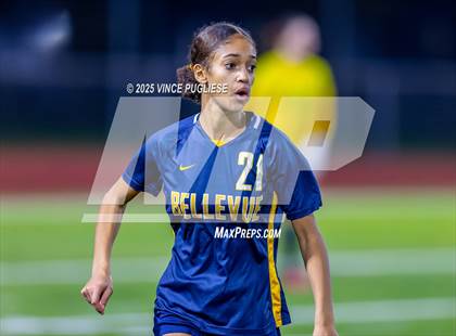 Thumbnail 2 in Roosevelt @ Bellevue (WIAA State 3A Semi Final) photogallery.