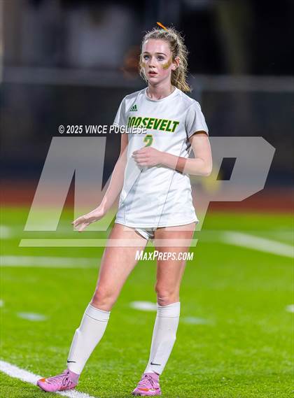 Thumbnail 3 in Roosevelt @ Bellevue (WIAA State 3A Semi Final) photogallery.