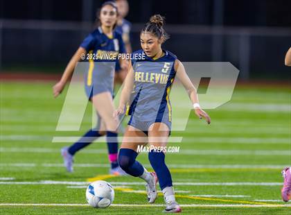 Thumbnail 3 in Roosevelt @ Bellevue (WIAA State 3A Semi Final) photogallery.