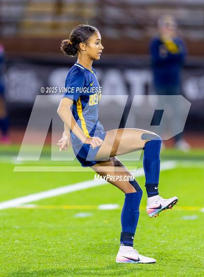 Thumbnail 3 in Roosevelt @ Bellevue (WIAA State 3A Semi Final) photogallery.