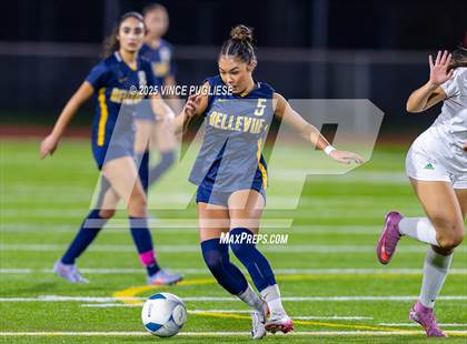 Thumbnail 2 in Roosevelt @ Bellevue (WIAA State 3A Semi Final) photogallery.