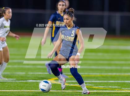 Thumbnail 1 in Roosevelt @ Bellevue (WIAA State 3A Semi Final) photogallery.