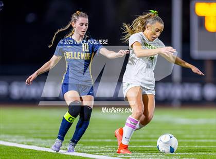 Thumbnail 1 in Roosevelt @ Bellevue (WIAA State 3A Semi Final) photogallery.