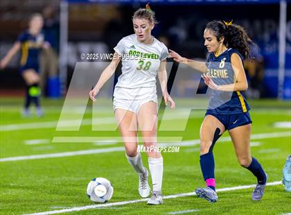 Thumbnail 1 in Roosevelt @ Bellevue (WIAA State 3A Semi Final) photogallery.