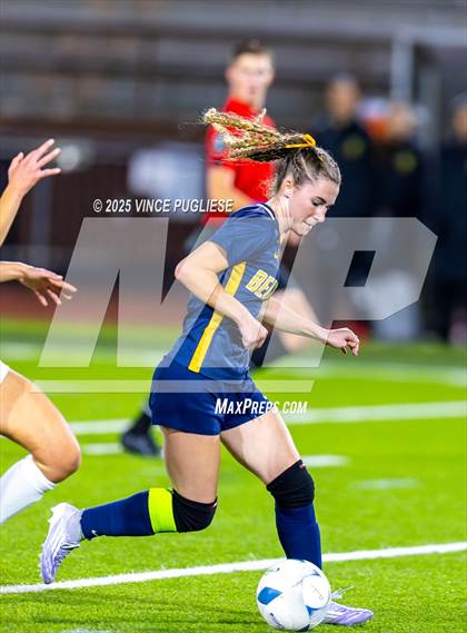 Thumbnail 3 in Roosevelt @ Bellevue (WIAA State 3A Semi Final) photogallery.