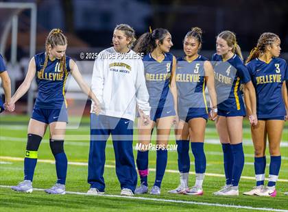 Thumbnail 2 in Roosevelt @ Bellevue (WIAA State 3A Semi Final) photogallery.