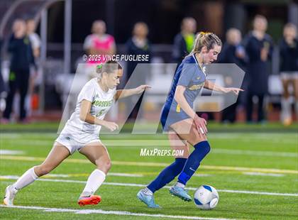 Thumbnail 3 in Roosevelt @ Bellevue (WIAA State 3A Semi Final) photogallery.