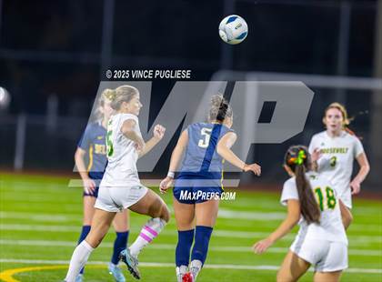 Thumbnail 3 in Roosevelt @ Bellevue (WIAA State 3A Semi Final) photogallery.