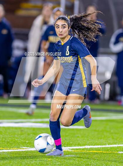 Thumbnail 3 in Roosevelt @ Bellevue (WIAA State 3A Semi Final) photogallery.