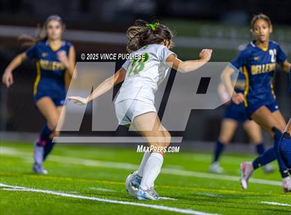 Thumbnail 2 in Roosevelt @ Bellevue (WIAA State 3A Semi Final) photogallery.