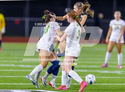 Thumbnail 1 in Roosevelt @ Bellevue (WIAA State 3A Semi Final) photogallery.