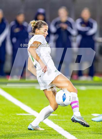 Thumbnail 3 in Roosevelt @ Bellevue (WIAA State 3A Semi Final) photogallery.