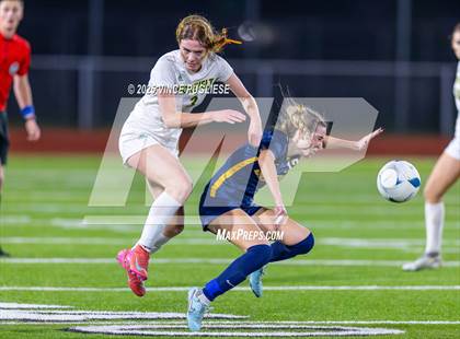 Thumbnail 2 in Roosevelt @ Bellevue (WIAA State 3A Semi Final) photogallery.