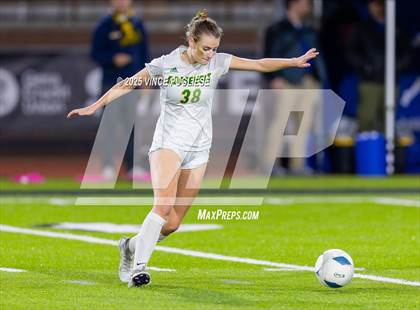 Thumbnail 1 in Roosevelt @ Bellevue (WIAA State 3A Semi Final) photogallery.