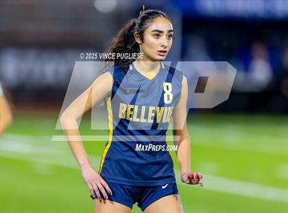 Thumbnail 2 in Roosevelt @ Bellevue (WIAA State 3A Semi Final) photogallery.