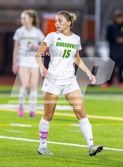 Thumbnail 1 in Roosevelt @ Bellevue (WIAA State 3A Semi Final) photogallery.