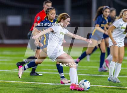 Thumbnail 2 in Roosevelt @ Bellevue (WIAA State 3A Semi Final) photogallery.