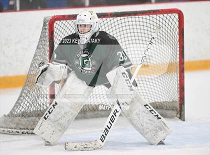 Thumbnail 1 in Guilford @ West Haven/SHA photogallery.