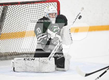 Thumbnail 3 in Guilford @ West Haven/SHA photogallery.