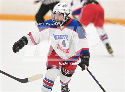 Thumbnail 3 in Guilford @ West Haven/SHA photogallery.