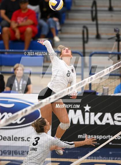 Thumbnail 2 in Orange Lutheran vs. JSerra Catholic (CIF-SS D2 Final) photogallery.