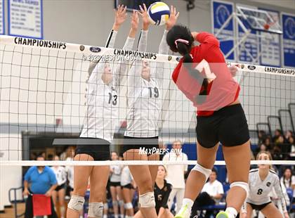 Thumbnail 2 in Orange Lutheran vs. JSerra Catholic (CIF-SS D2 Final) photogallery.