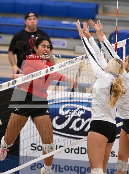 Thumbnail 3 in Orange Lutheran vs. JSerra Catholic (CIF-SS D2 Final) photogallery.