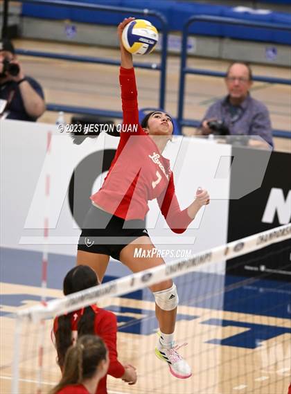 Thumbnail 3 in Orange Lutheran vs. JSerra Catholic (CIF-SS D2 Final) photogallery.