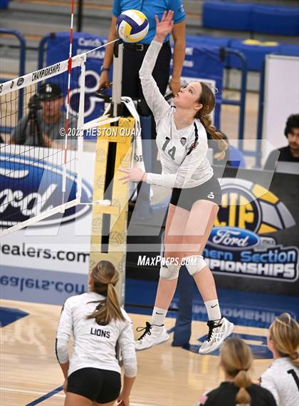 Thumbnail 2 in Orange Lutheran vs. JSerra Catholic (CIF-SS D2 Final) photogallery.