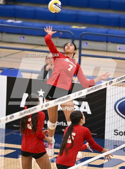 Thumbnail 3 in Orange Lutheran vs. JSerra Catholic (CIF-SS D2 Final) photogallery.