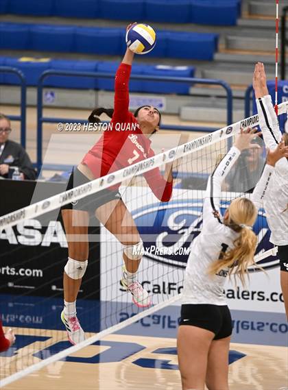 Thumbnail 3 in Orange Lutheran vs. JSerra Catholic (CIF-SS D2 Final) photogallery.