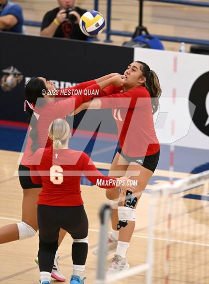 Thumbnail 3 in Orange Lutheran vs. JSerra Catholic (CIF-SS D2 Final) photogallery.