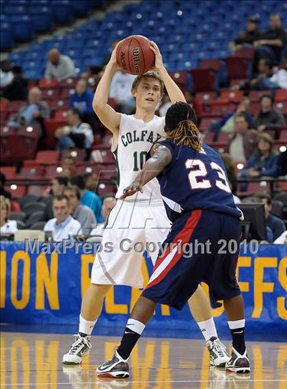 Thumbnail 2 in Modesto Christian vs. Colfax (CIF SJS D4 Final) photogallery.