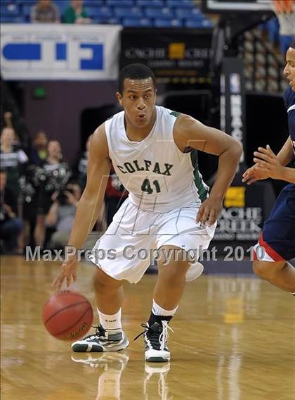 Thumbnail 2 in Modesto Christian vs. Colfax (CIF SJS D4 Final) photogallery.