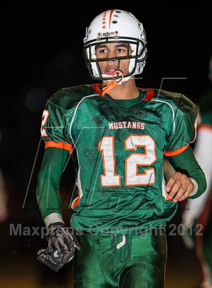 Thumbnail 2 in Thomasville vs. East Lincoln (NCHSAA 2A Playoffs) photogallery.