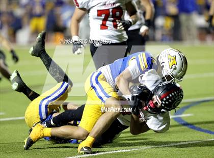 Thumbnail 3 in Glendora vs Agoura (CIF SS Division 6 Round 1) photogallery.
