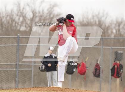 Thumbnail 3 in Franklin @ Muskego photogallery.