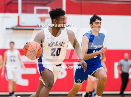 Thumbnail 1 in Georgetown vs. Hallsville (2021 Chicken Express Holiday Extravaganza) photogallery.