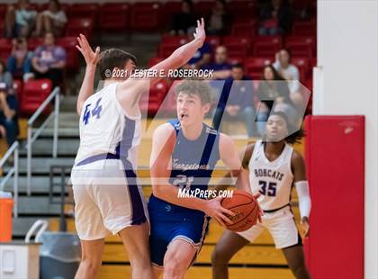 Thumbnail 3 in Georgetown vs. Hallsville (2021 Chicken Express Holiday Extravaganza) photogallery.