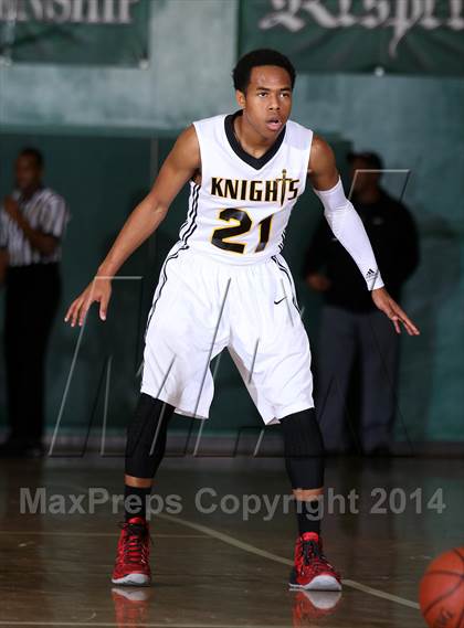 Thumbnail 1 in Bishop Montgomery vs. Long Beach Poly (Paul Pierce Classic)  photogallery.